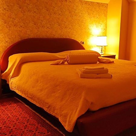 Prestigioso Appartamento Di 70Mq Vicino Milano 莱尼亚诺 外观 照片