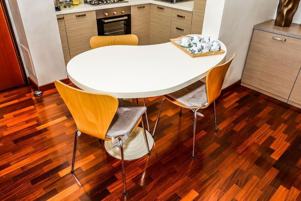Prestigioso Appartamento Di 70Mq Vicino Milano 莱尼亚诺 外观 照片